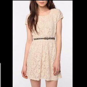 Coincidence and Chance Cream Lace Crochet Dress M